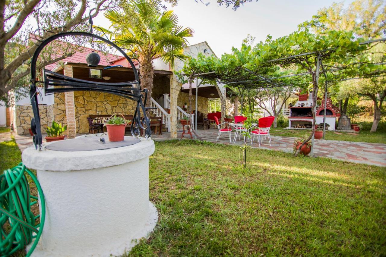 Villa Touzla Ofrínio Kültér fotó
