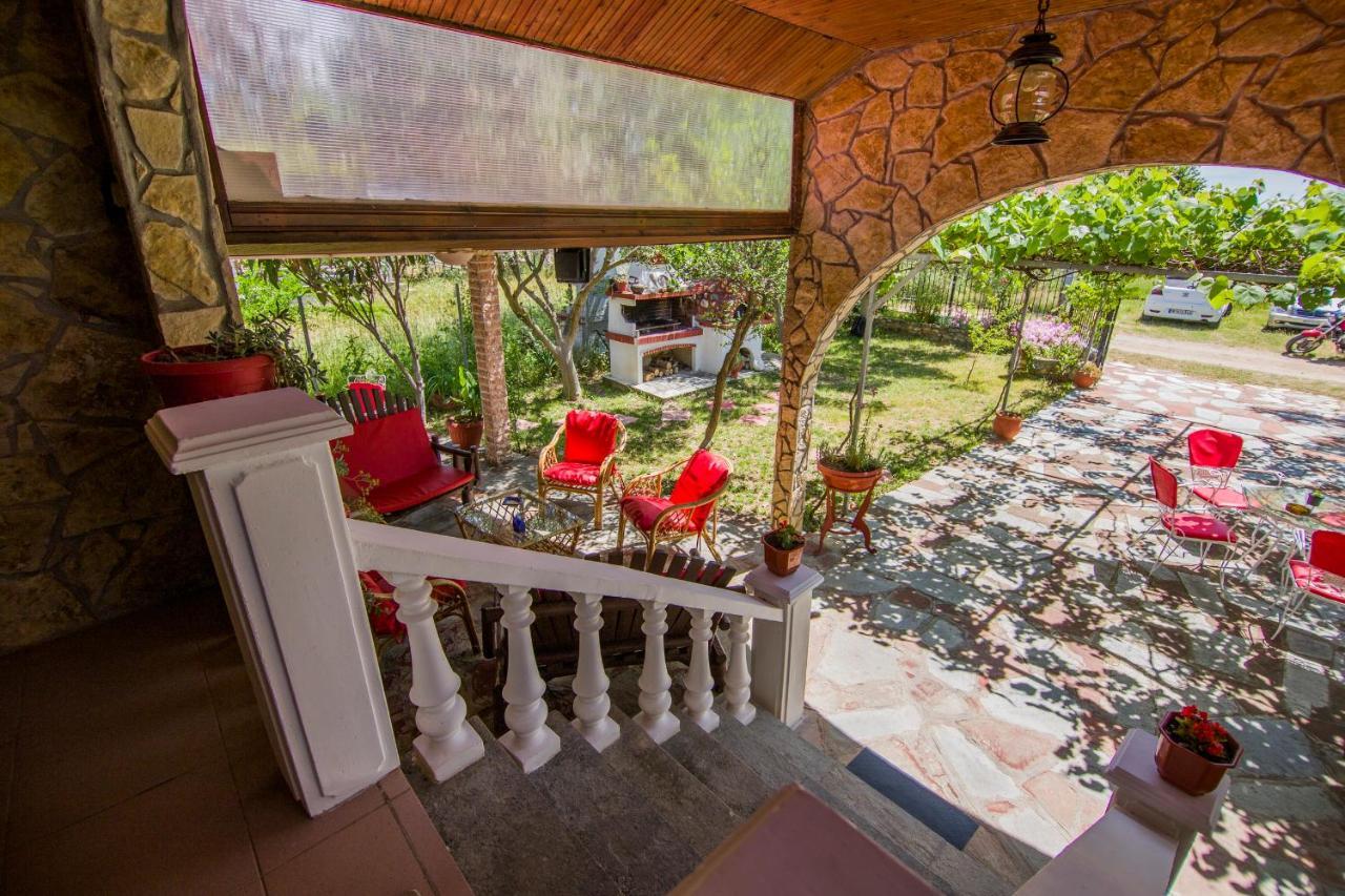 Villa Touzla Ofrínio Kültér fotó
