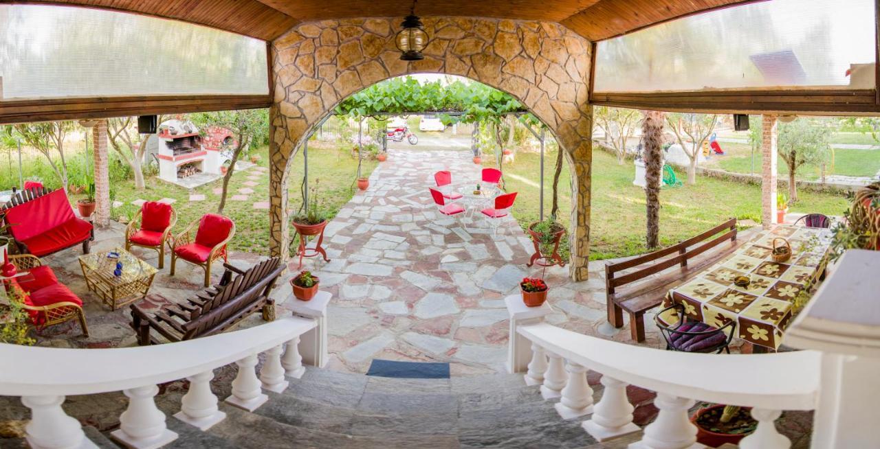 Villa Touzla Ofrínio Kültér fotó