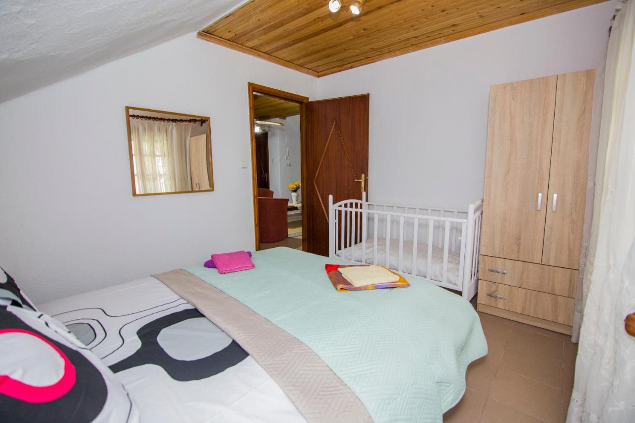 Villa Touzla Ofrínio Kültér fotó